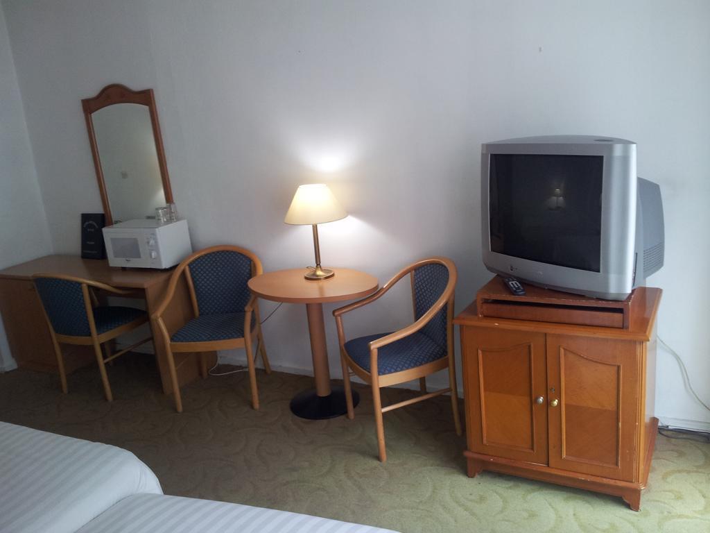 Hotel Keyserlei Antwerpen Bagian luar foto
