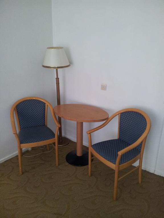Hotel Keyserlei Antwerpen Ruang foto