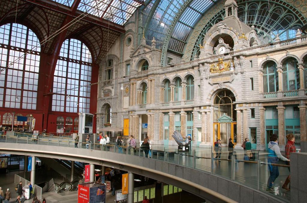 Hotel Keyserlei Antwerpen Bagian luar foto